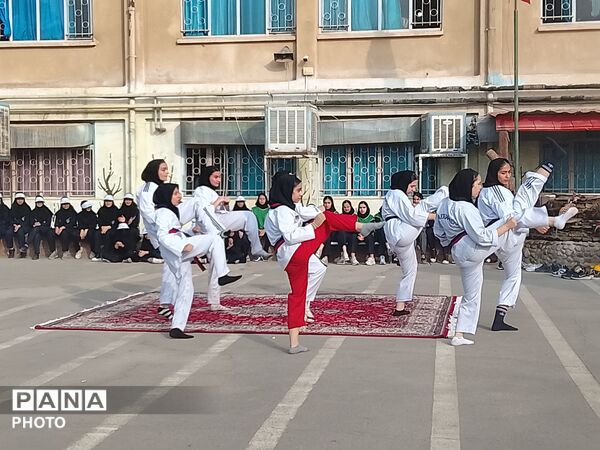 هفته تربیت بدنی در مدرسه عترت پاکدشت
