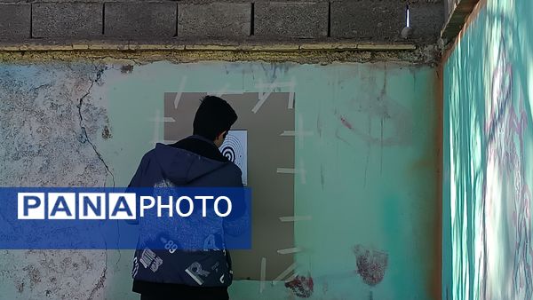 برگزاری مسابقات تیراندازی در دبیرستان شاهد ابوذر غفاری 