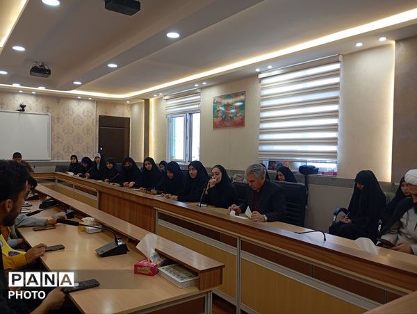 جلسه تشکلات دانش آموزی با نماینده مردم نیشابور در مجلس شورای اسلامی