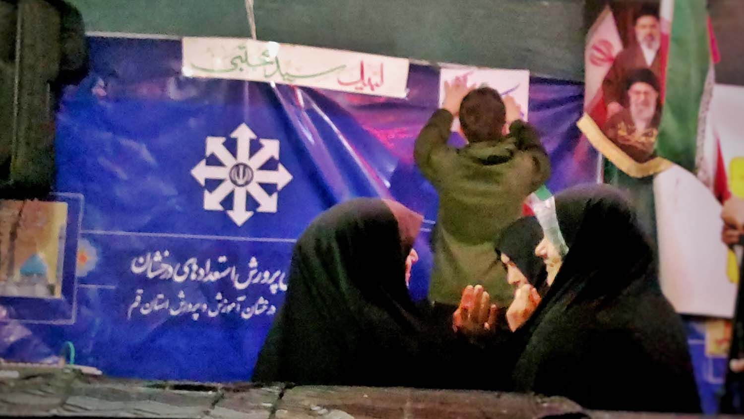 موکب دانش‌آموزان مدارس استعدادهای درخشان قم