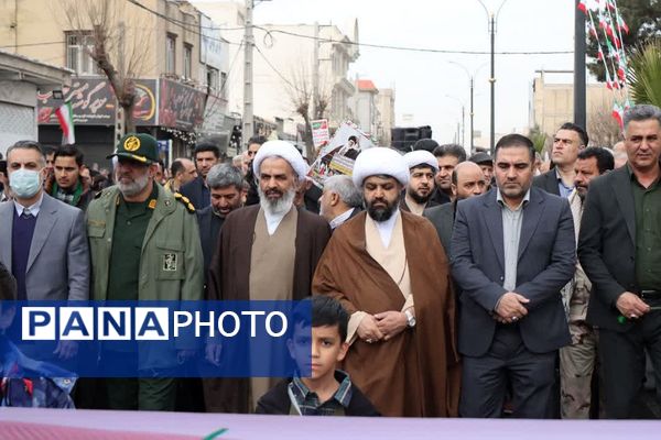 حماسه حضور مردم غیور باقرشهر و کهریزک در راهپیمایی ۲۲بهمن