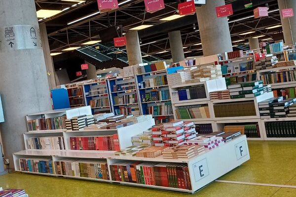 حضور دانش‌آموزان دبیرستان قلم چی ناحیه دو شهرری در اردوی باغ کتاب 