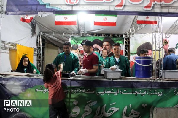 قیامدشت در تجمعات شبانه همچنان میزبان زوج های فاطمی و علوی می‌باشد