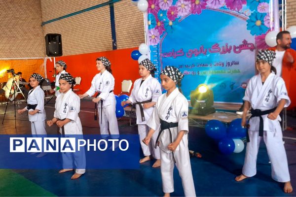 مراسم گرامیداشت دهه کرامت و روز معلم در روستای امیرآباد ملارد برگزار شد