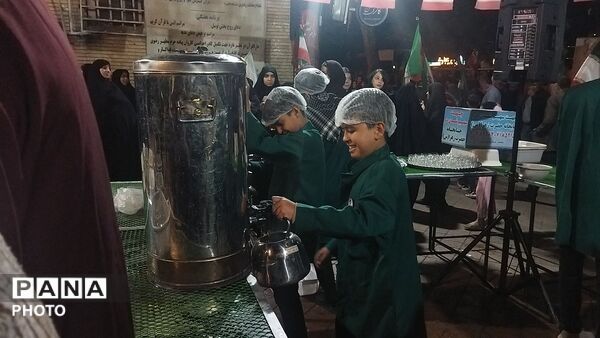 برای هفتاد و دومین بار چایخانه فاطمه الزهرا میزبان وطن دوستان نیشابوری 