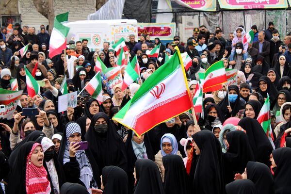 حماسه حضور مردم قروه در راهپیمایی ۲۲ بهمن؛ تجلی وحدت و وفاداری به انقلاب