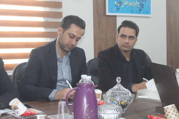 جلسه برنامه‌ریزی بزرگداشت هفته دفاع مقدس در اداره‌کل آموزش و پرورش استان بوشهر
