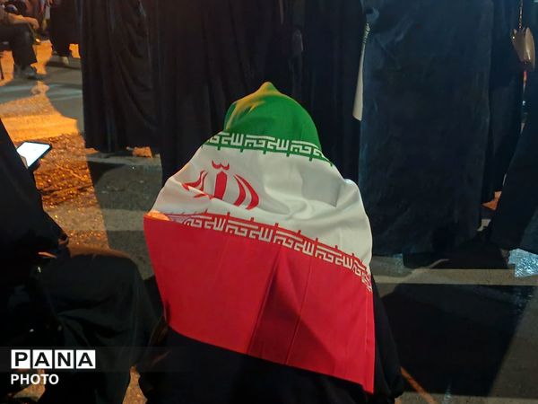 دومین اربعین حضور مردم غیور نیشابور همزمان با دومین سالگرد شهادت شهدای خدمت