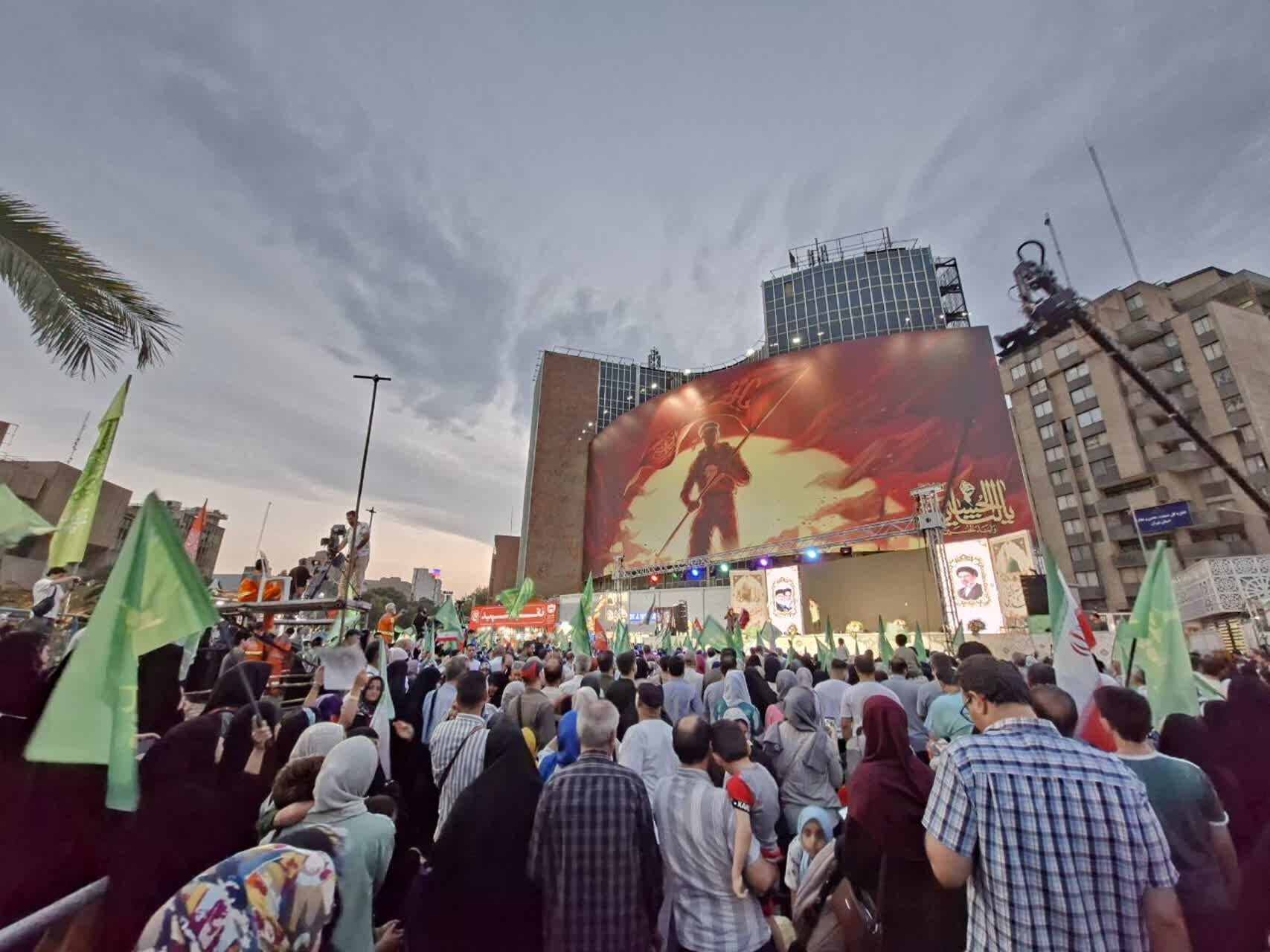 تهران در جشن بزرگ «امت احمد» به استقبال میلاد پیامبر(ص) و امام صادق (ع) رفت