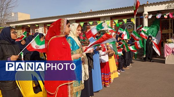 همایش ایرانمون در مدرسه زینب کبری