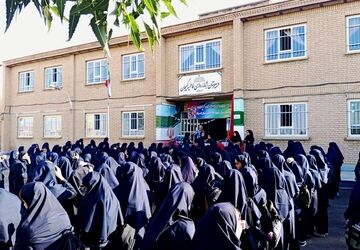 نخستین روز مدرسه؛ بازگشت دوباره به نیمکت‌های درس