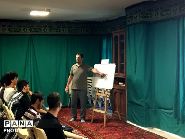 جهاد آموزش در حسینیه مکتب القرآن همدان