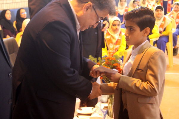 آیین سپاس معلم در دبستان دخترانه شهید باهنر بوشهر