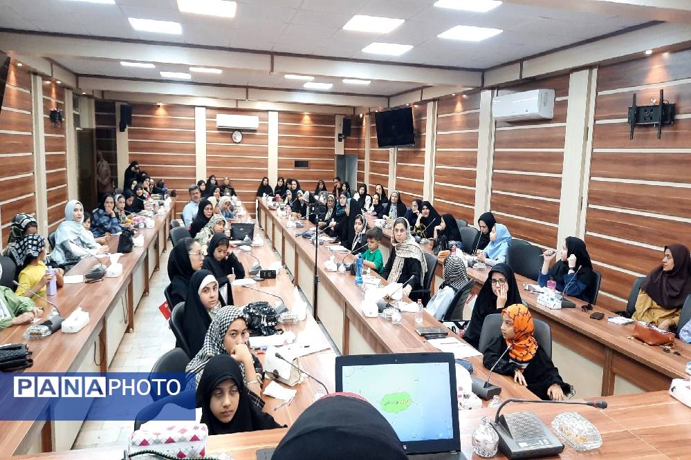 دوره آموزشی فن بیان و گویندگی و مجری‌گری طرح مجری شو در استان خراسان رضوی