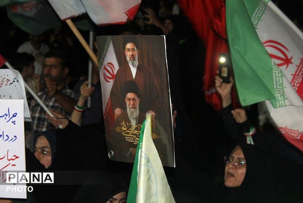 حماسه 71 شب پایداری در ورامین