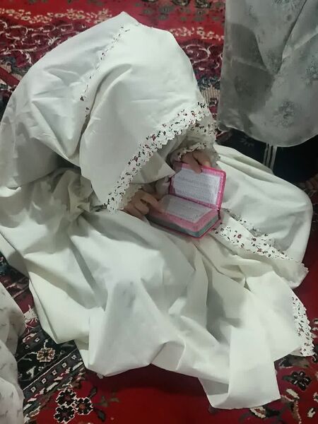 اعتکاف دانش‌آموزان دختر در مسجد سیدالشهدا شهرستان بجنورد 