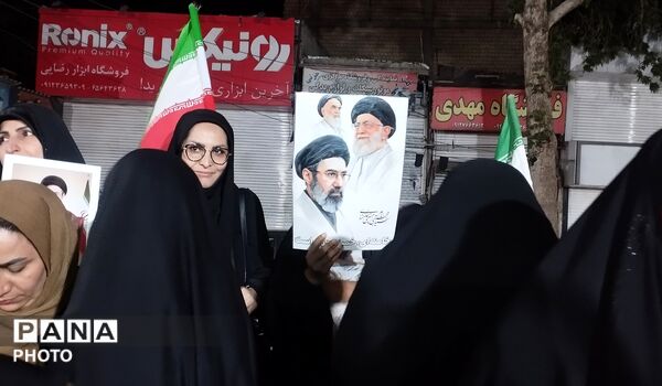 امیریه در هشتاد و هشتمین شبِ همدلی با نجوای امید و همبستگی در سکوتِ شهر غوغا کرد