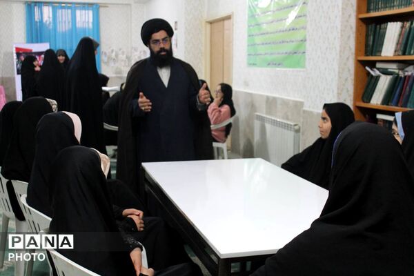 افتتاحیه پاتوق دخترانه نوجوان مبارز در آشخانه
