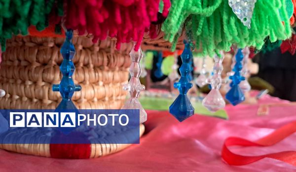 بازارچه دست‌سازه‌های دانش‌آموزی منطقه میانکوه