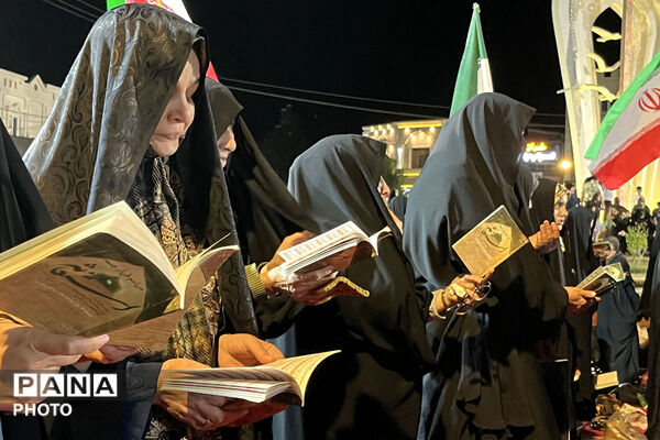 اقامه نماز استغاثه به امام زمان (ع) در میدان امام خمینی (ره )جاجرم