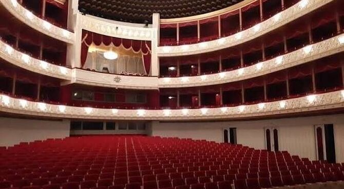 بیانیه کانون کارگردانان خانه تئاتر درباره انتخاب آثار برای اجرا در تالار وحدت