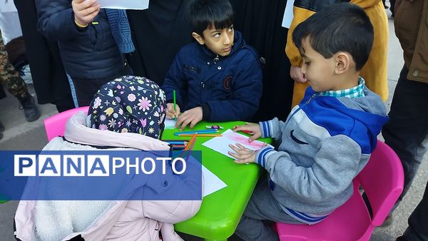 حضور مردم در مهمانی کیلومتری اعیاد شعبانیه نیشابور