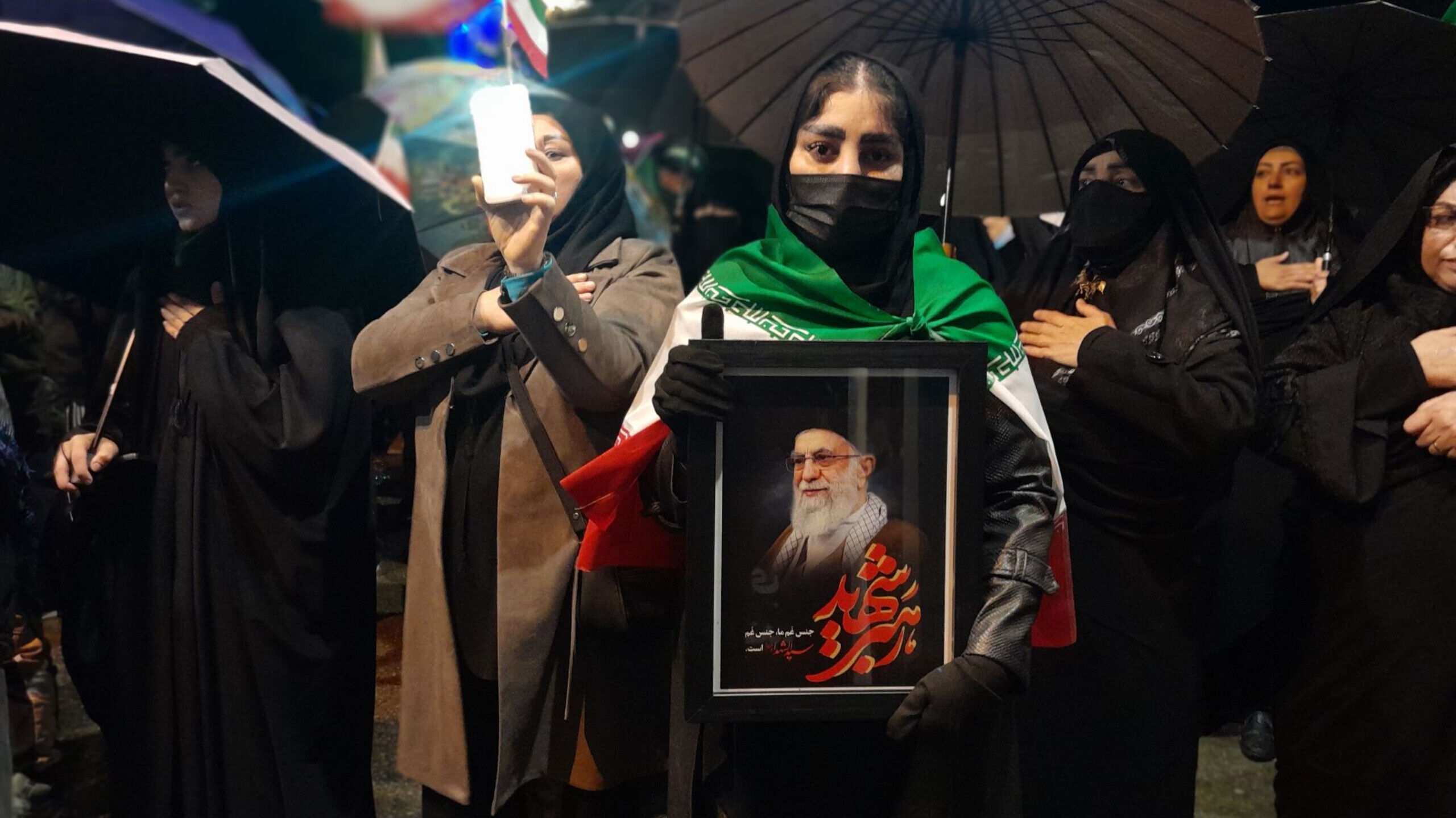 قیام تماشایی کوهدشتی‌ها، قرار شبانه زیرباران رحمت الهی
