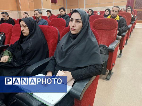 همایش علمی پژوهشی، یک قدم به سوی تعلیم و تربیت