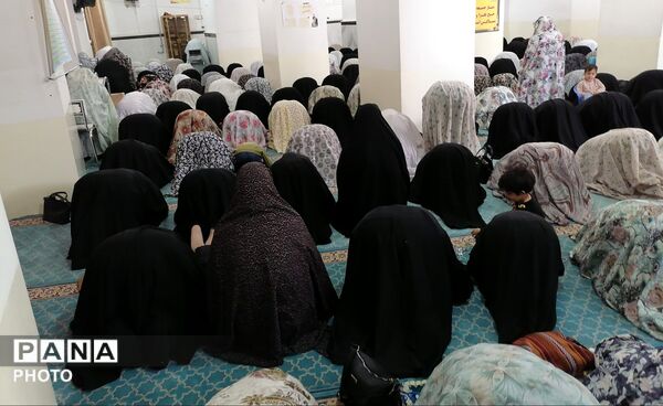 نماز جمعه در مسجد جامع شهرستان خلیل‌آباد