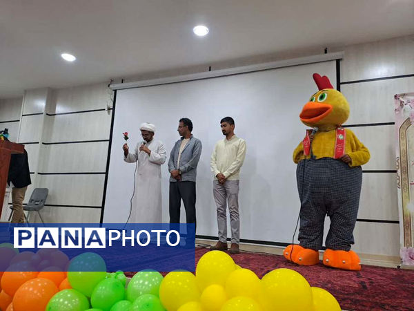  تجلیل از مدیران، مربیان و دانش‌آموزان پیشتاز شهرستان عسلویه