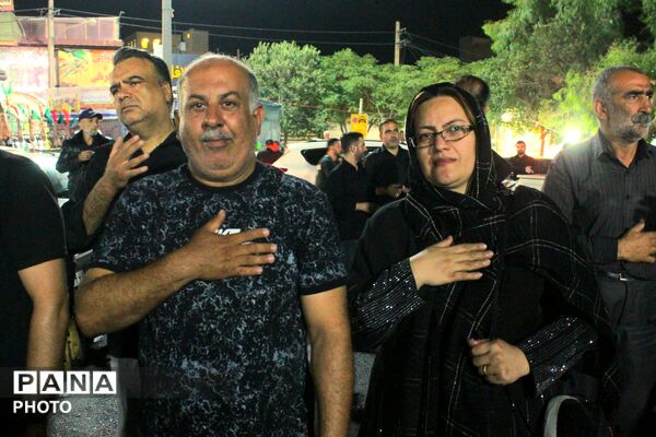 ورامین بار دیگر در سوگ اسارت؛ کاروان نمادین کربلا در خیابان‌های ورامین به حرکت درآمد