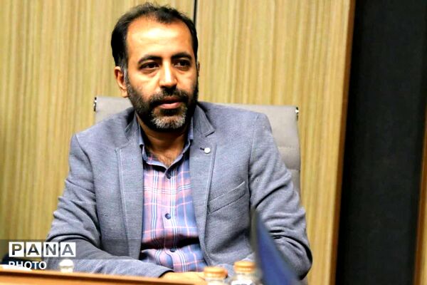 آیین تجلیل از مدیران مدارس تمام تشکیلاتی و مدیران سازمان دانش آموزی مناطق ۱۹ گانه تهران 