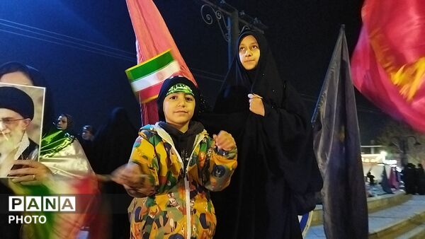 قاب هایی از حضور-۱