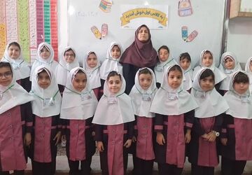 جشن شکوفه ها در مدرسه شهیدان هداوند‌۲