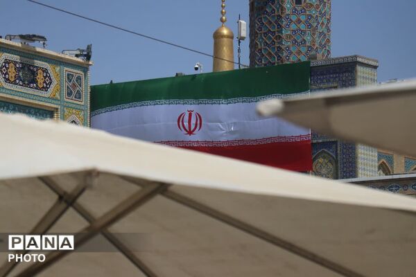 حال و هوای زائران حریم مطهر رضوی در تاسوعای حسینی