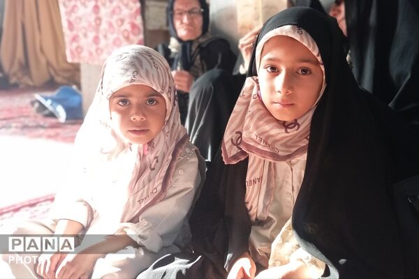 طنینِ دعای عرفه در آستانِ دوست