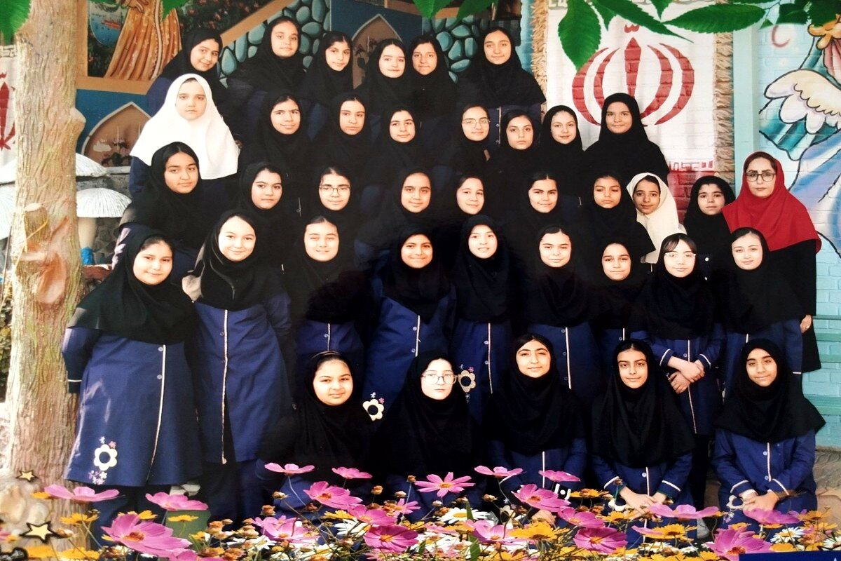 عکس یادگیری کلاس هفتم مدرسه ائمه‌اطهار