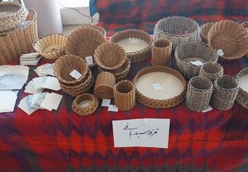 فروشگاه و نمایشگاه هنرجویان کانون حضرت فاطمه شهر ایلام برگزار شد 