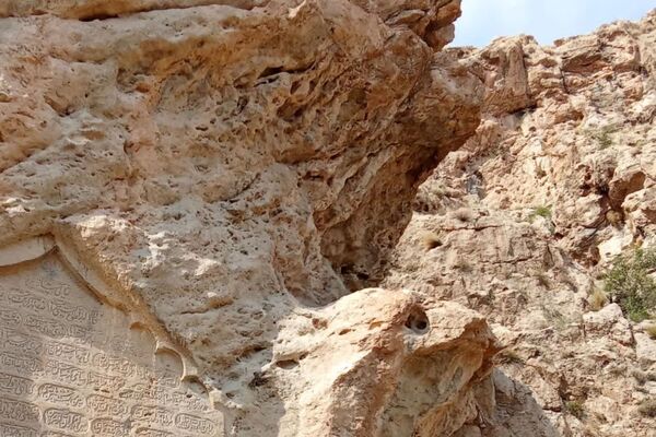 نقش برجسته تیمور از آثار باستانی در شهر کازرون 