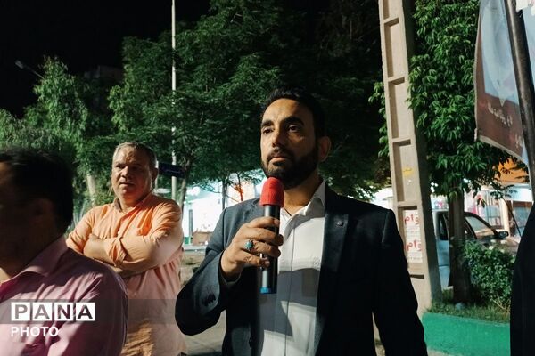 حضور پرشور دانش‌آموزان دبیرستان امام علی(ع) متوسطه اول در غرفه شهدای دانش‌آموز ورامین