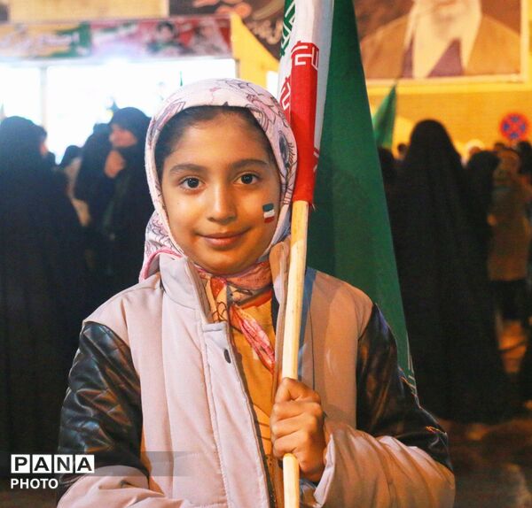 جشن روز دختر و نمایش اقتدار ملی در دهه کرامت