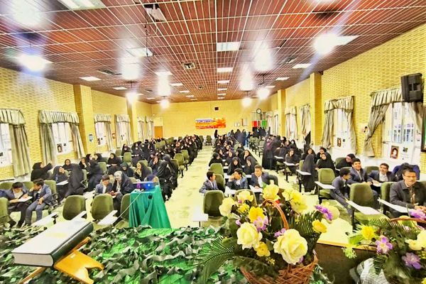 یادواره شهدا در دبیرستان شاهد 14