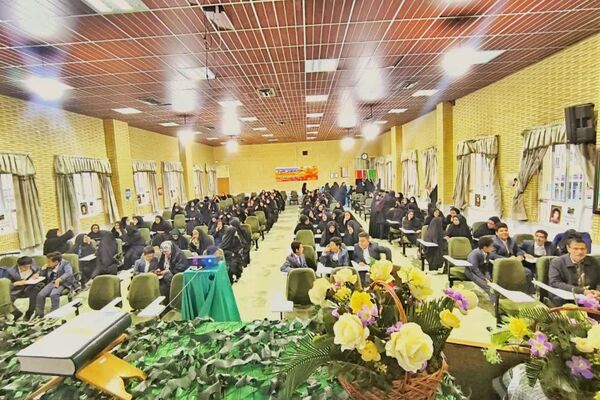 یادواره شهدا در دبیرستان شاهد 14