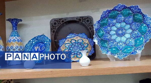 روایت اولین نمایشگاه هنرهای تجسمی هنرمندان شهرستان بن 