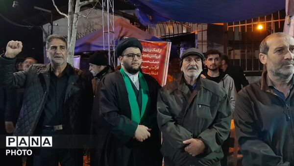 اجتماع مردمی حامیان انقلاب اسلامی در گلوگاه