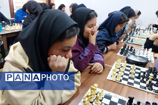 مسابقات شطرنج دانش‌آموزی در شهرستان ورامین