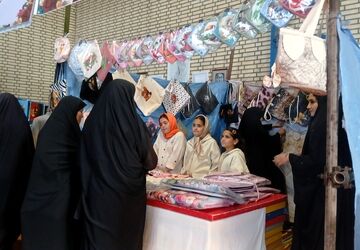 نمایشگاه محصولات اقتصاد مقاومتی در شهرستان بن 