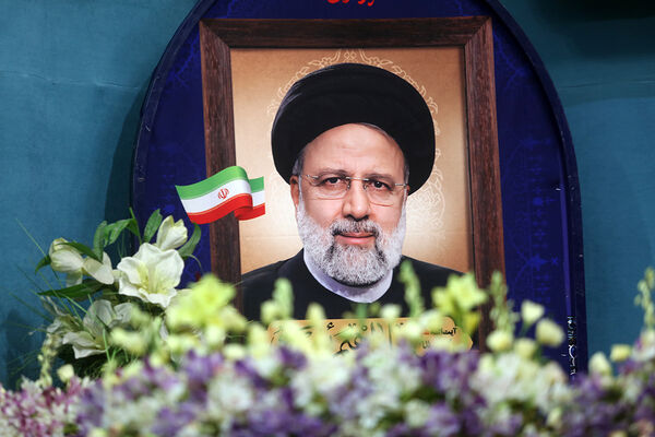 مراسم اربعین شهدای خدمت از سوی رهبر معظم انقلاب در قم 