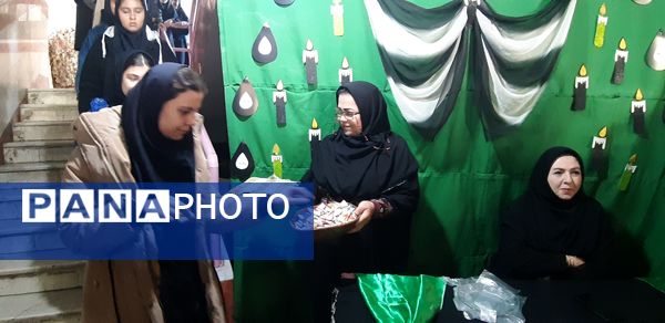 ایستگاه‌های صلواتی و دسته‌های سینه‌زنی و هیات‌های عزاداری در مدارس شهرستان قدس