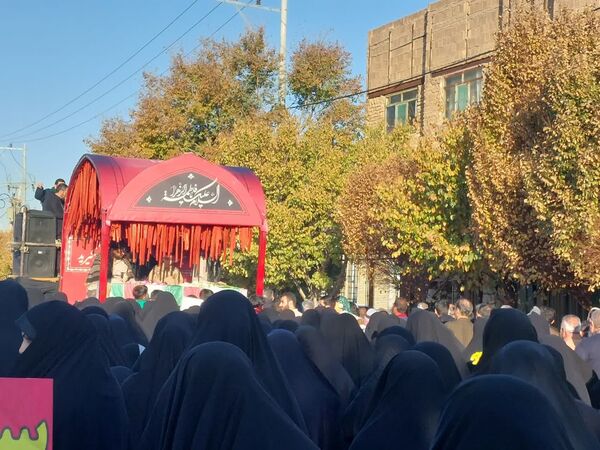 تشییع پیکر مطهر شهدای گمنام در سرار شهرستان برخوار